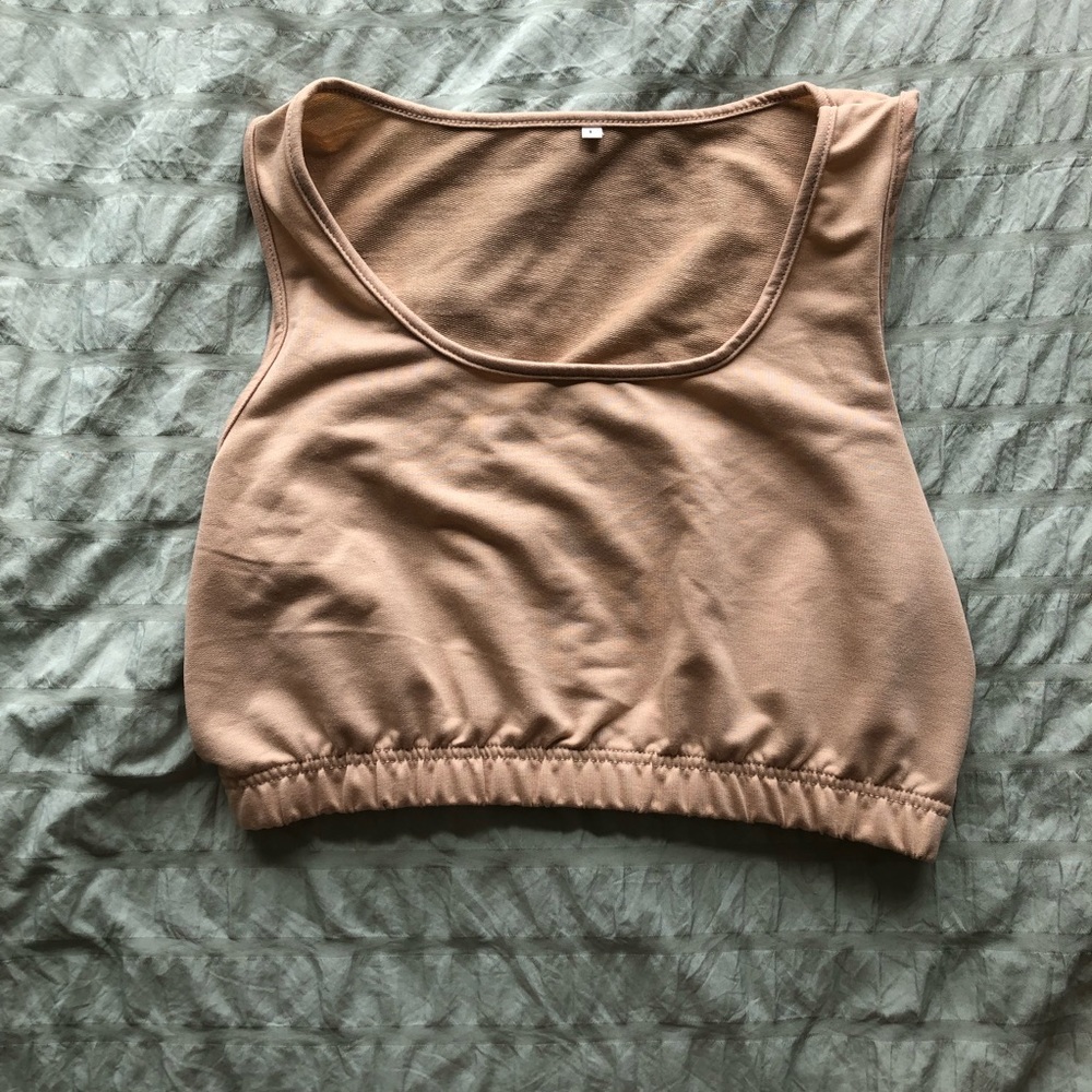 NWOT Shein Cropped Light Weight Tank